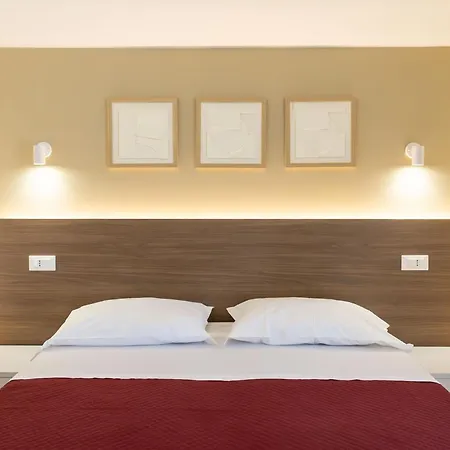 Sila In Fiore Frühstückspension 3*